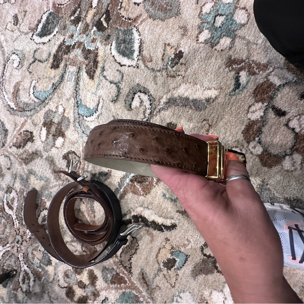 Alegator leather belt
